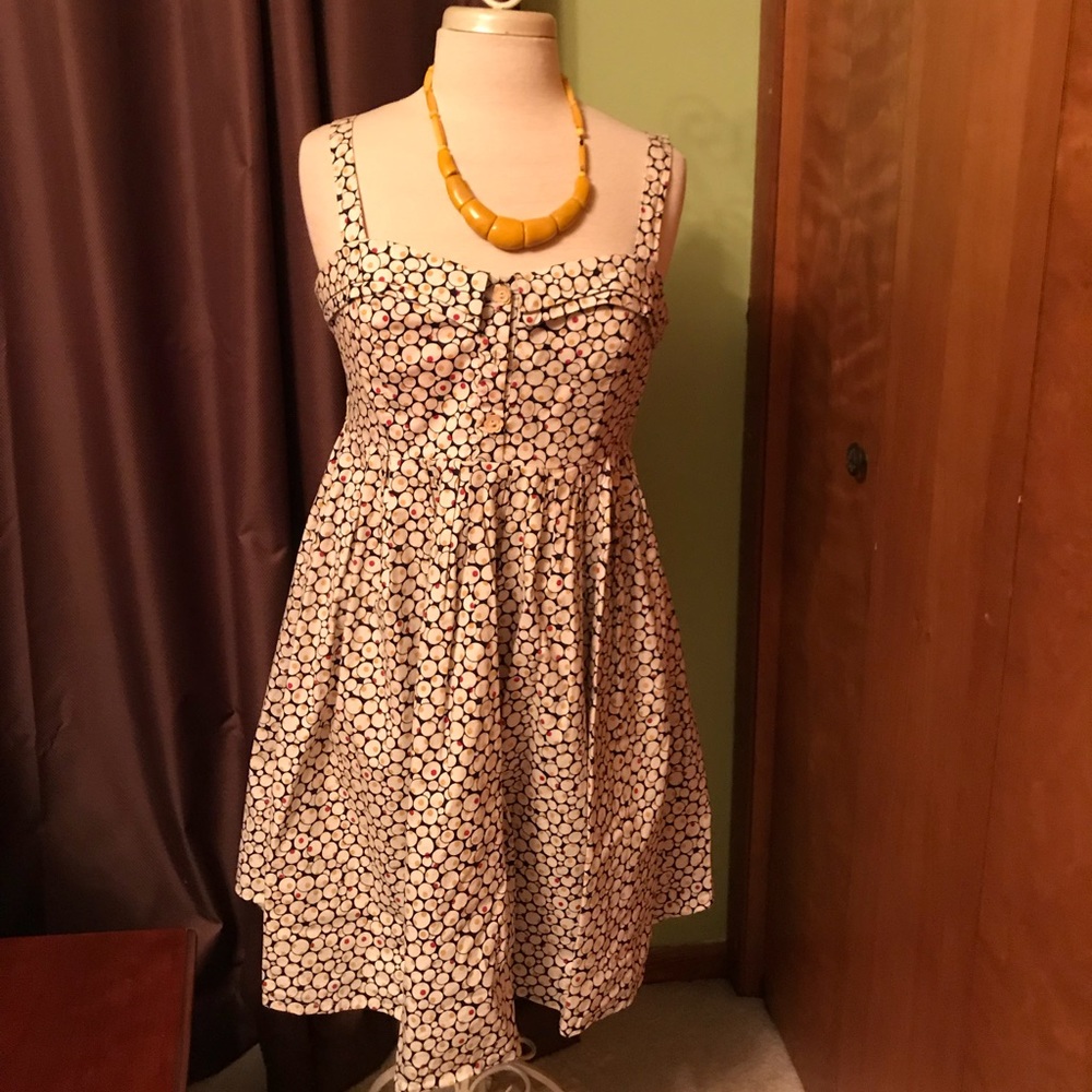 Fun sun dress with pockets